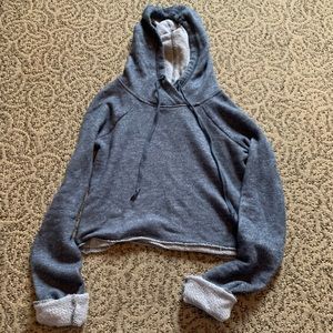 cropped hollister hoodie